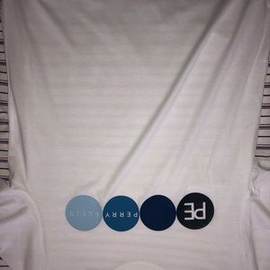 Perry Ellis T-shirt